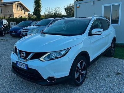 Usata Nissan Qashqai Tekna 110 CV (80 kW) 2016 Bianco SUV