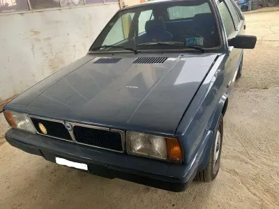 Usata Lancia Delta 75 CV (55 kW) 1981 Blu/azzurro Utilitaria