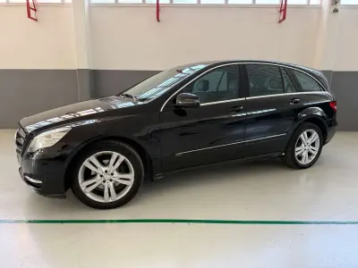 Usata Mercedes R350 265 CV (194 kW) 2013 Nero Station wagon