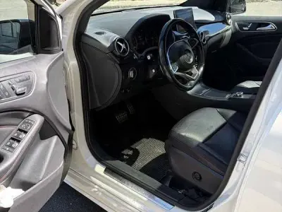 Usado Mercedes B220