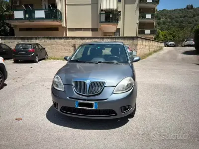 Usata Lancia Ypsilon 90 CV (66 kW) 2007 Utilitaria