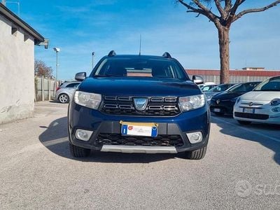 Blu Usata 2017 Dacia Sandero Stepway Berlina | 6500 € (Buon prezzo)