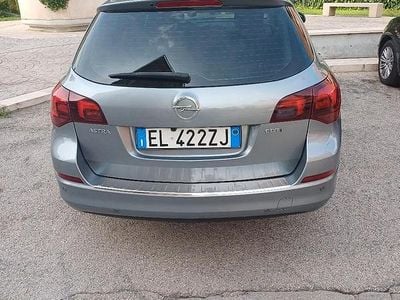 Usata Opel Astra 2012 Grigio Station wagon