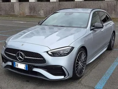 Usata Mercedes C220 AMG Line Premium 197 CV (144 kW) 2023 Argento Station wagon