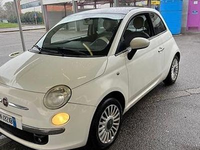 Begagnad Fiat 500 Lounge 69 HK (50 kW) 2008 Vit Halvkombi