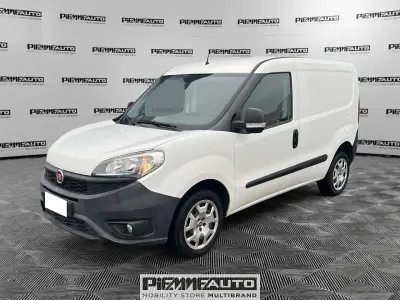 Usata Fiat Doblò 120 CV (88 kW) 2016 Bianco Monovolume