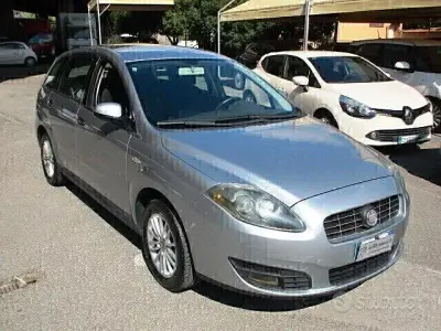 Usata Fiat Croma Dynamic 140 CV (102 kW) 2008 Argento Station wagon