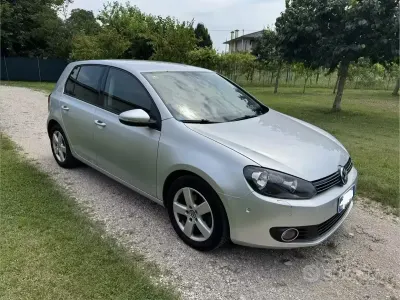 Usata VW Golf VI 102 CV (75 kW) 2010 Grigio Utilitaria