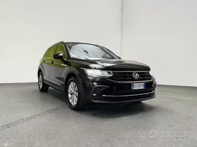 Usata VW Tiguan Life 150 CV (110 kW) 2021 Nero SUV