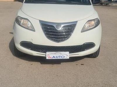 Usata Lancia Ypsilon Gold 85 CV (62 kW) 2013 Beige Utilitaria