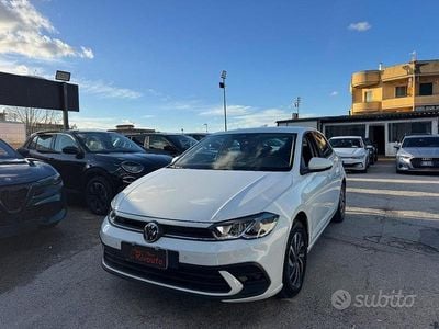 Usata VW Polo Life 80 CV (58 kW) 2023 Bianco Utilitaria