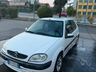 Usata Citroën Saxo 98 CV (72 kW) 2000 Bianco Utilitaria