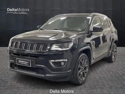 Usata Jeep Compass 241 CV (177 kW) 2021 Grigio scuro metallizzato SUV