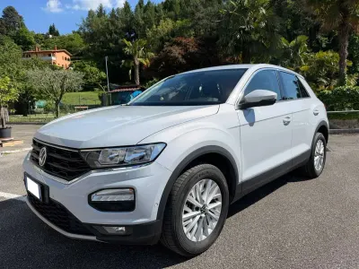 Usata VW T-Roc Business 150 CV (110 kW) 2021 White silver SUV