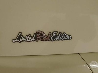 Usata VW New Beetle 105 CV (77 kW) 2008 Beige Utilitaria