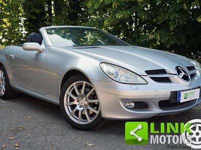 Usata Mercedes SLK280 231 CV (169 kW) 2005 Grigio Cabrio