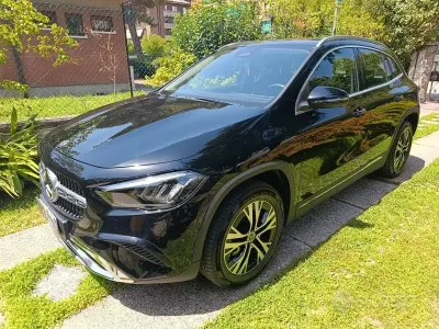 Usata Mercedes GLA200 150 CV (110 kW) 2023 Nero SUV