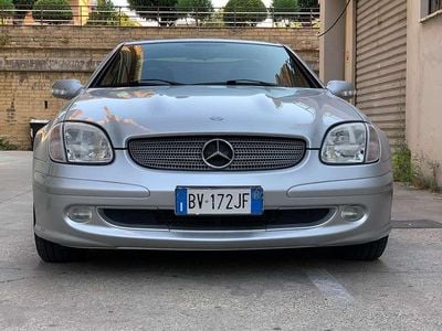 Usata Mercedes SLK200 163 CV (119 kW) 2001 Argento Cabrio
