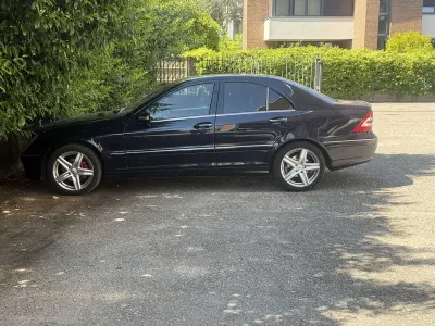 Usata Mercedes C220 Elegance 150 CV (110 kW) 2005 Berlina