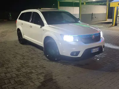 Usata Fiat Freemont Black Code 170 CV (125 kW) 2015 Bianco SUV