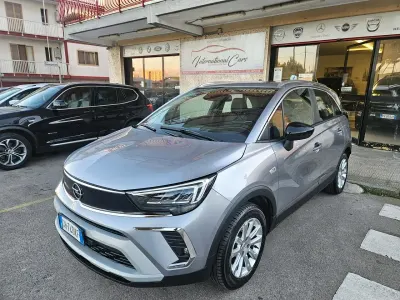 Usata Opel Crossland Elegance 110 CV (80 kW) 2022 Argento SUV