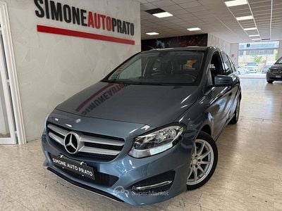Usata Mercedes B200 Premium 136 CV (100 kW) 2015 Blu Monovolume