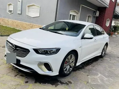Usata Opel Insignia 209 CV (153 kW) 2020 Bianco Berlina