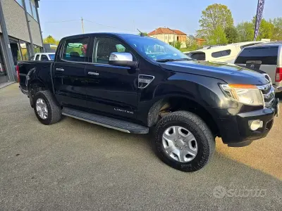 Begagnad Ford Ranger Limited 200 HK (147 kW) 2013 Svart Pickup
