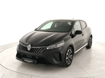 Usata Renault Clio Techno 91 CV (66 kW) 2025 Nero Utilitaria
