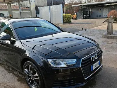 Usata Audi A4 Business 150 CV (110 kW) 2016 Nero Station wagon