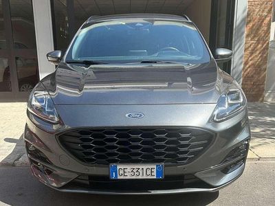Usata Ford Kuga ST-Line 150 CV (110 kW) 2021 Grigio SUV