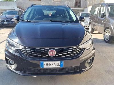 Usata Fiat Tipo Easy 120 CV (88 kW) 2017 Nero Station wagon