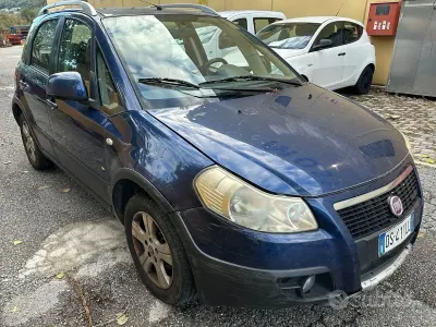 Usata Fiat Sedici Emotion 120 CV (88 kW) 2008 Bluazzurro SUV