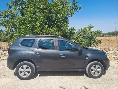 Usata Dacia Duster Comfort 116 CV (85 kW) 2018 Grigio SUV