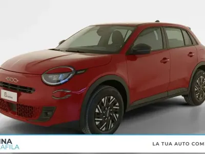 Nuova Fiat 600 Pop 101 CV (74 kW) 2026 Rosso SUV