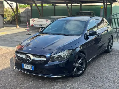 Usata Mercedes CLA200 136 CV (100 kW) 2017 Blu Coupé