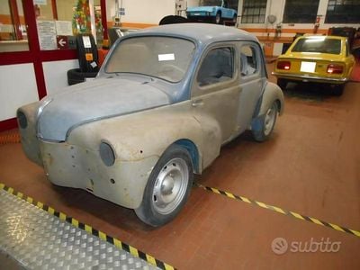 Usata Renault 4CV 1950 Blu Coupé