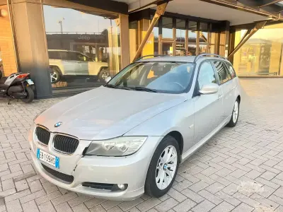 Usata BMW 318 143 CV (105 kW) 2011 Grigio Station wagon