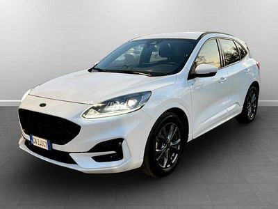 Begagnad Ford Kuga ST-Line 120 HK (88 kW) 2023 Vit SUV