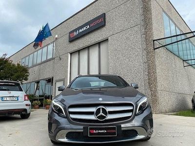 Usata Mercedes GLA200 136 CV (100 kW) 2015 Grigio SUV