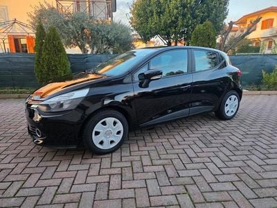 Usata Renault Clio IV 75 CV (55 kW) 2013 Nero Berlina