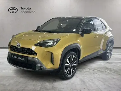 Usata Toyota Yaris Cross 116 CV (85 kW) 2022 Giallo SUV