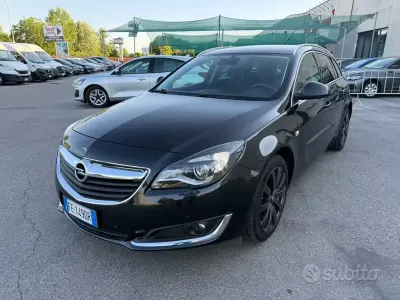 Usata Opel Insignia Business 136 CV (100 kW) 2016 Nero Station wagon