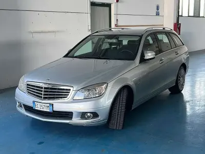 Usata Mercedes C220 Elegance 170 CV (125 kW) 2010 Argento Station wagon