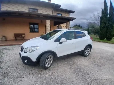 Usata Opel Mokka 131 CV (96 kW) 2013 Bianco SUV