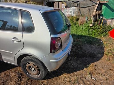 Usata VW Polo 75 CV (55 kW) 2007 Grigio Utilitaria