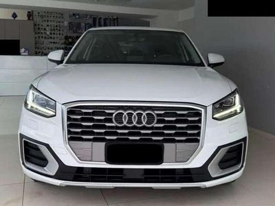 Usata Audi Q2 Design 116 CV (85 kW) 2018 Bianco SUV