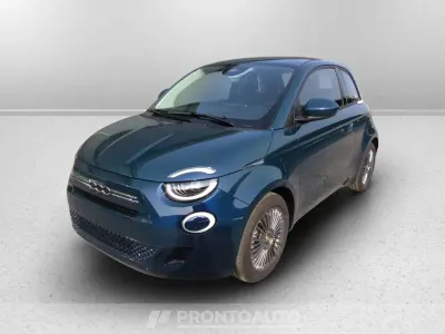Neu Fiat 500 65 PS (47 kW) 2026 Grün Limousine