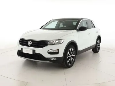 Usata VW T-Roc Advance 116 CV (85 kW) 2020 Pure white nero SUV