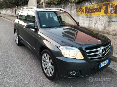 Usata Mercedes 220 Premium 170 CV (125 kW) 2010 Nero SUV